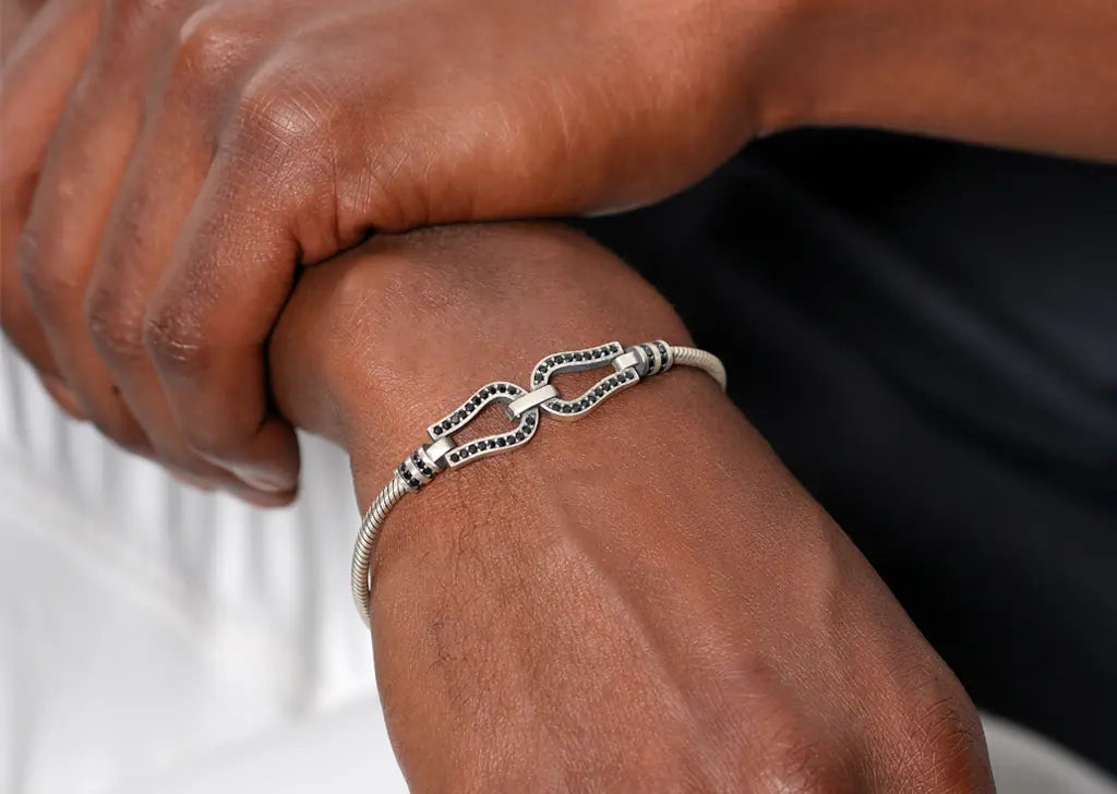 MiorNova  925 Ayar Gümüş Siyah Zirkon Taşlı Erkek Bileklik